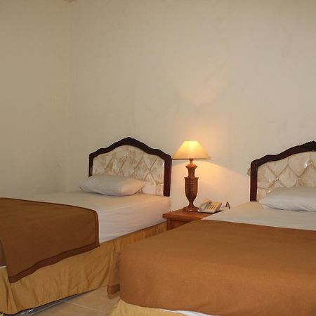 Sinar Bintang Hotel Cepu Exterior photo