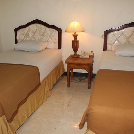 Sinar Bintang Hotel Cepu Exterior photo